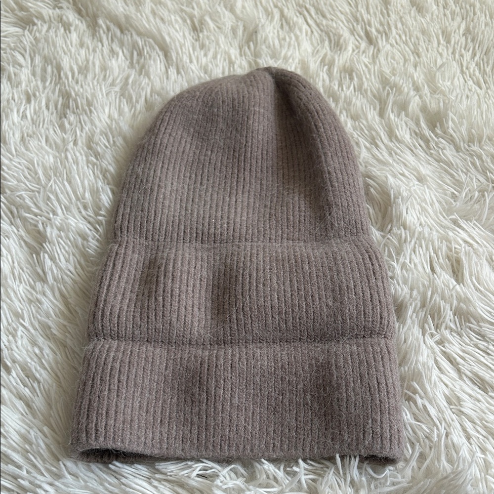 Cozy Brown Knit Beanie - Picture 5 of 5